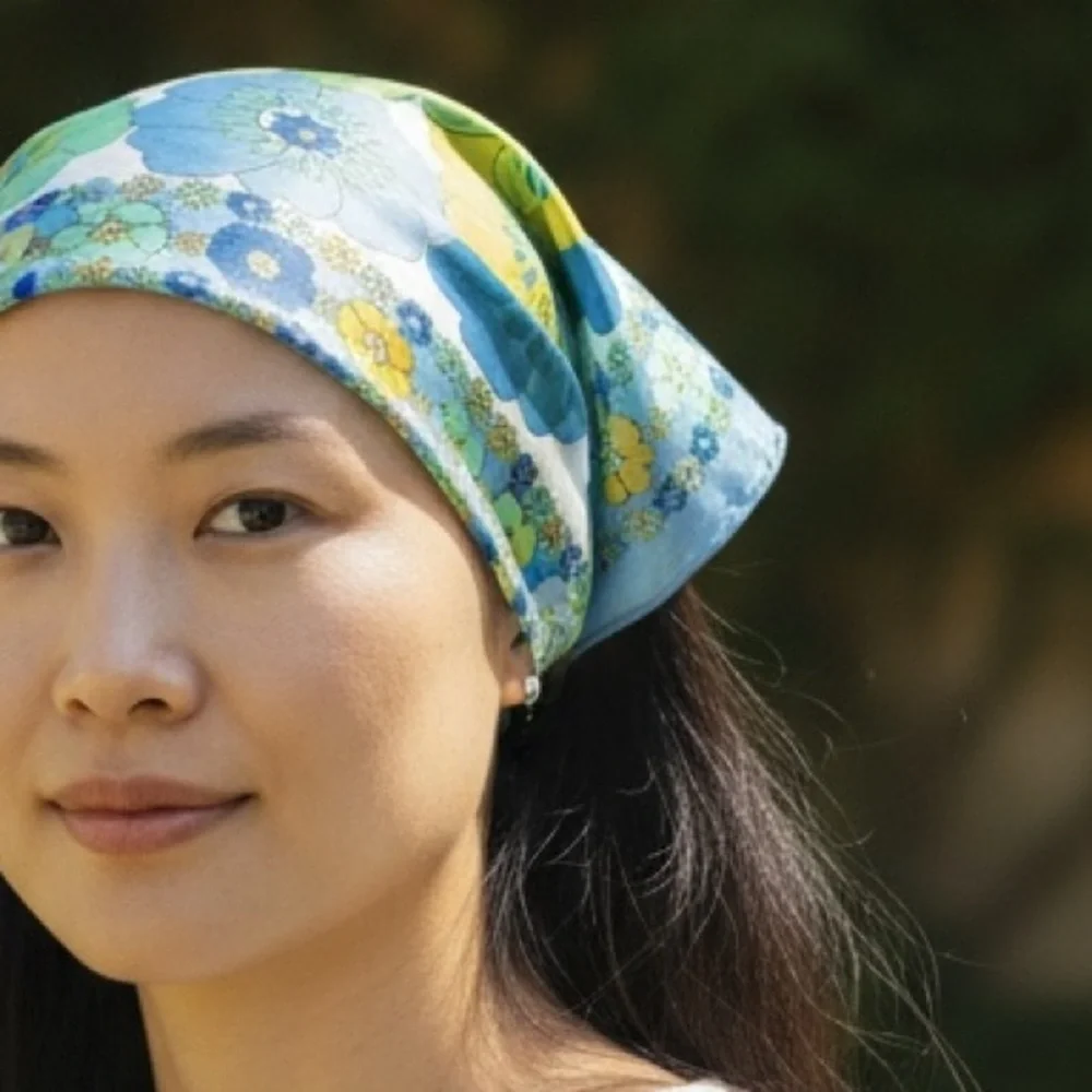 Vintage 60s 70s Floral Scarf Headscarf Neckerchief
